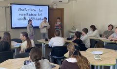 111615B6-6828-4E22-9383-C9359DB84926