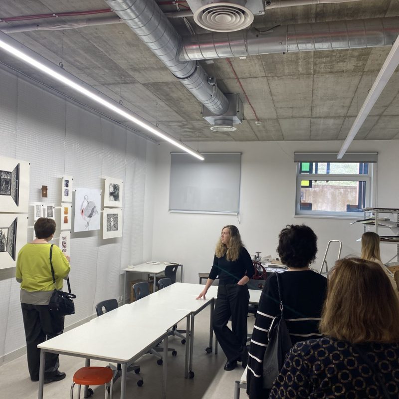 33E520C3-E404-4352-8FA8-31470A9AB3AE