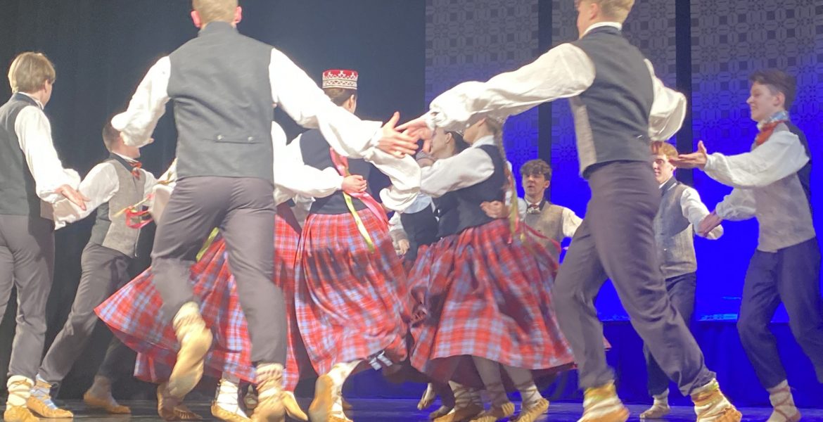 3942AFF3-1D83-4FF6-8BA6-85EC9A69BA77