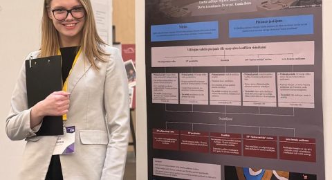 99FF062F-1DD1-48B7-8483-E259CE0D4EB9