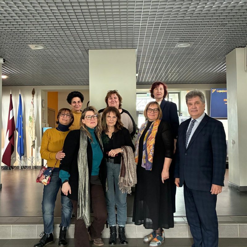 A08B4FE0-0CE8-4C79-BC22-AE116CCDDE01